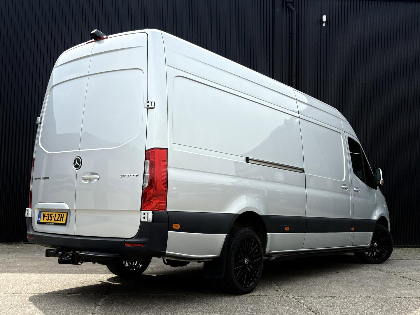 Mercedes-Benz Sprinter 319 3.0 V6 L3H2 LMV | 4.4M LAADRUIMTE | CAMERA | LEDER | STUURWIELBEDIENING