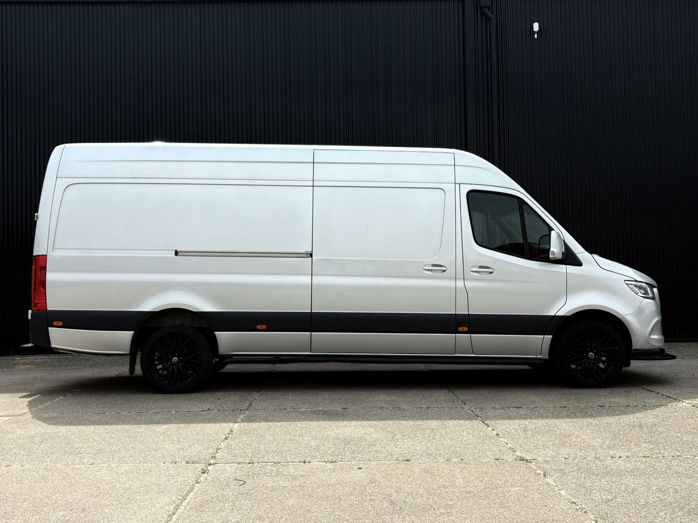 Mercedes-Benz Sprinter 319 3.0 V6 L3H2 LMV | 4.4M LAADRUIMTE | CAMERA | LEDER | STUURWIELBEDIENING