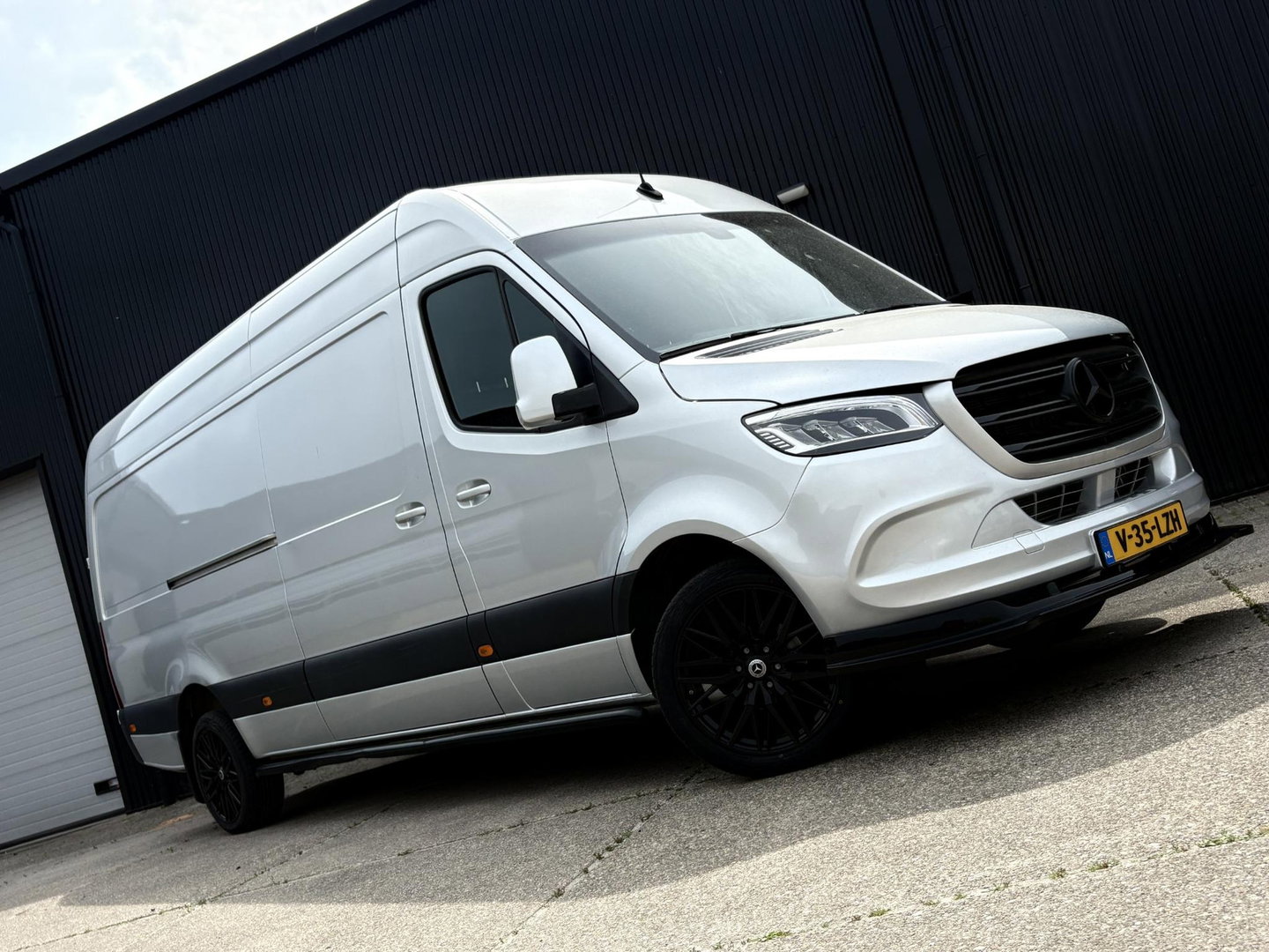Mercedes-Benz Sprinter 319 3.0 V6 L3H2 LMV | 4.4M LAADRUIMTE | CAMERA | LEDER | STUURWIELBEDIENING