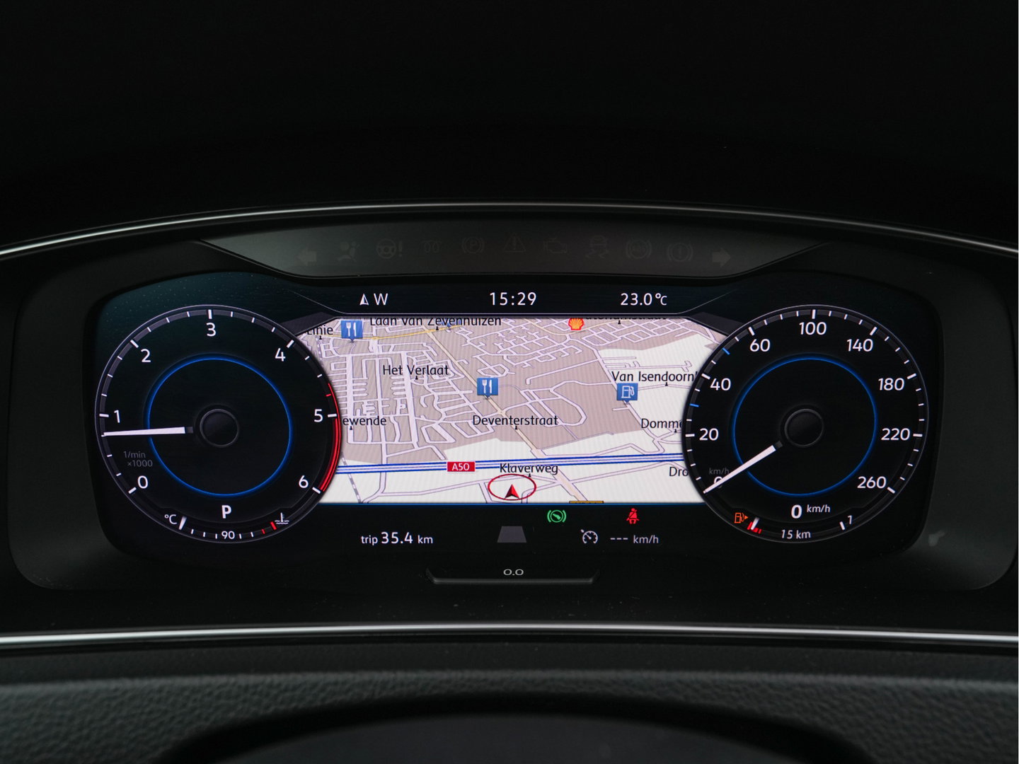 Volkswagen Golf 1.6 TDI R-Line Highline Business Aut. *PANO | MICROFIBRE | ADAPTIVE-CRUISE | DIGI-COCKPIT | HEATED-SPORTSEATS | PRIVACY-GLASS | NAVI-FULLMAP | ECC | PARKPILOT | 18''ALU*