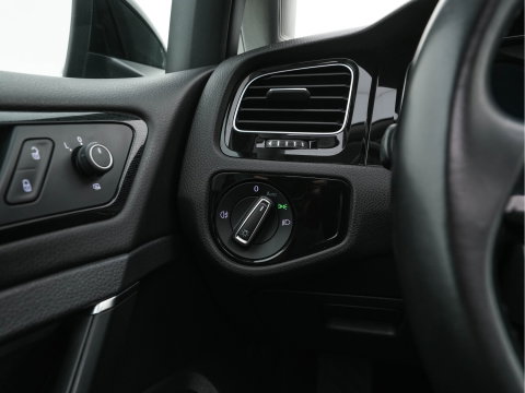 Volkswagen Golf 1.6 TDI R-Line Highline Business Aut. *PANO | MICROFIBRE | ADAPTIVE-CRUISE | DIGI-COCKPIT | HEATED-SPORTSEATS | PRIVACY-GLASS | NAVI-FULLMAP | ECC | PARKPILOT | 18''ALU*