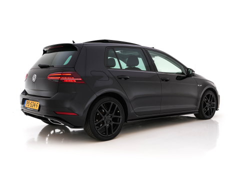 Volkswagen Golf 1.6 TDI R-Line Highline Business Aut. *PANO | MICROFIBRE | ADAPTIVE-CRUISE | DIGI-COCKPIT | HEATED-SPORTSEATS | PRIVACY-GLASS | NAVI-FULLMAP | ECC | PARKPILOT | 18''ALU*