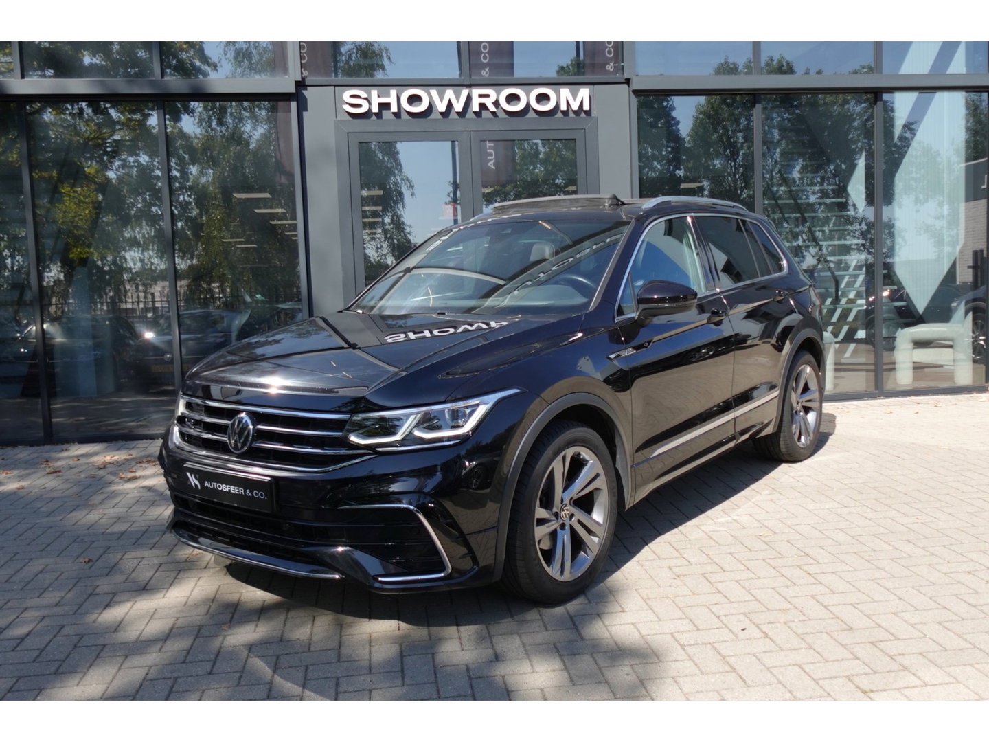 Volkswagen Tiguan 1.5 TSI R-Line PANO KEYLESS CAM