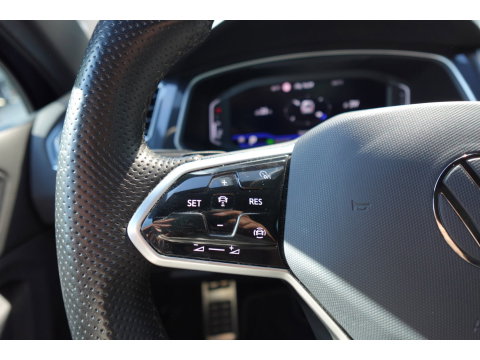 Volkswagen Tiguan 1.5 TSI R-Line PANO KEYLESS CAM