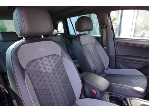 Volkswagen Tiguan 1.5 TSI R-Line PANO KEYLESS CAM