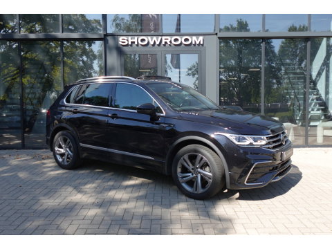 Volkswagen Tiguan 1.5 TSI R-Line PANO KEYLESS CAM