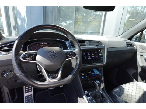 Volkswagen Tiguan 1.5 TSI R-Line PANO KEYLESS CAM