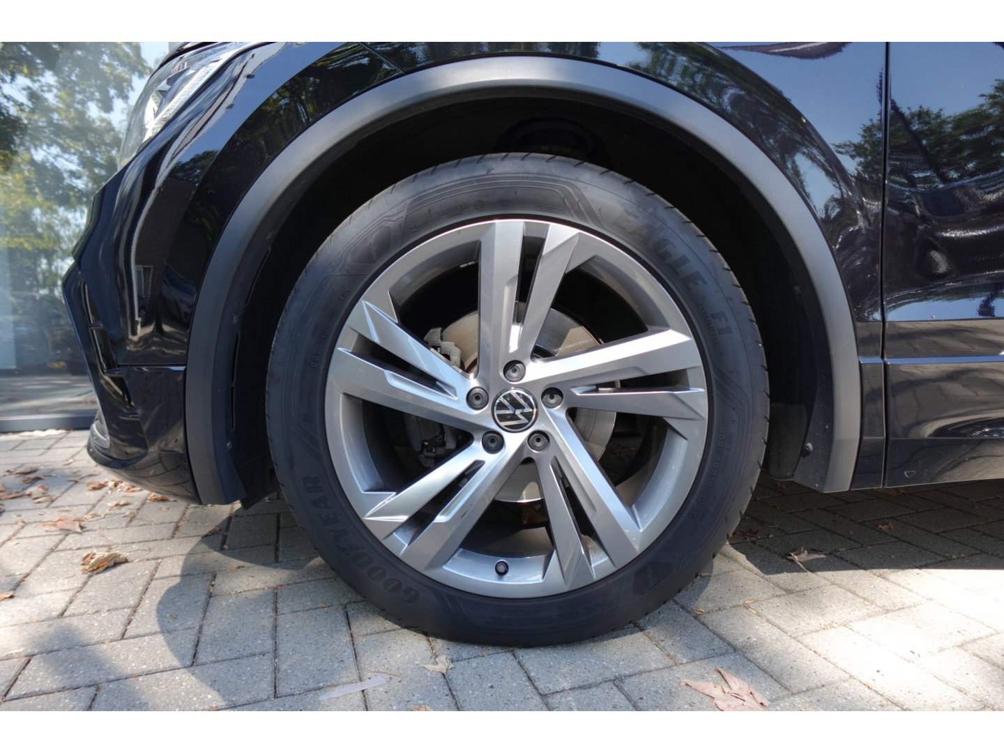 Volkswagen Tiguan 1.5 TSI R-Line PANO KEYLESS CAM