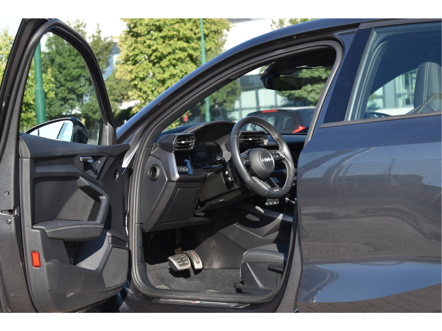 Audi A3 Sportback 35 TFSI edition one 3x S-Line 150pk | Stoelverwarming | Camera | Virtual Cockpit | DAB | Carplay/Android | Full LED