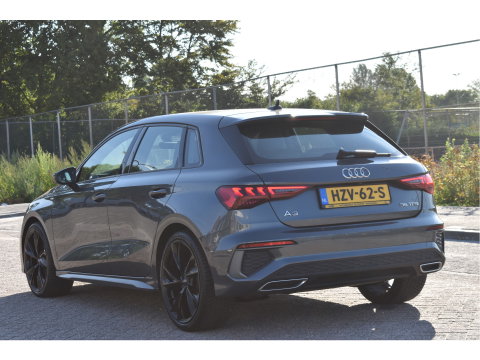 Audi A3 Sportback 35 TFSI edition one 3x S-Line 150pk | Stoelverwarming | Camera | Virtual Cockpit | DAB | Carplay/Android | Full LED