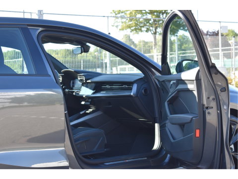 Audi A3 Sportback 35 TFSI edition one 3x S-Line 150pk | Stoelverwarming | Camera | Virtual Cockpit | DAB | Carplay/Android | Full LED