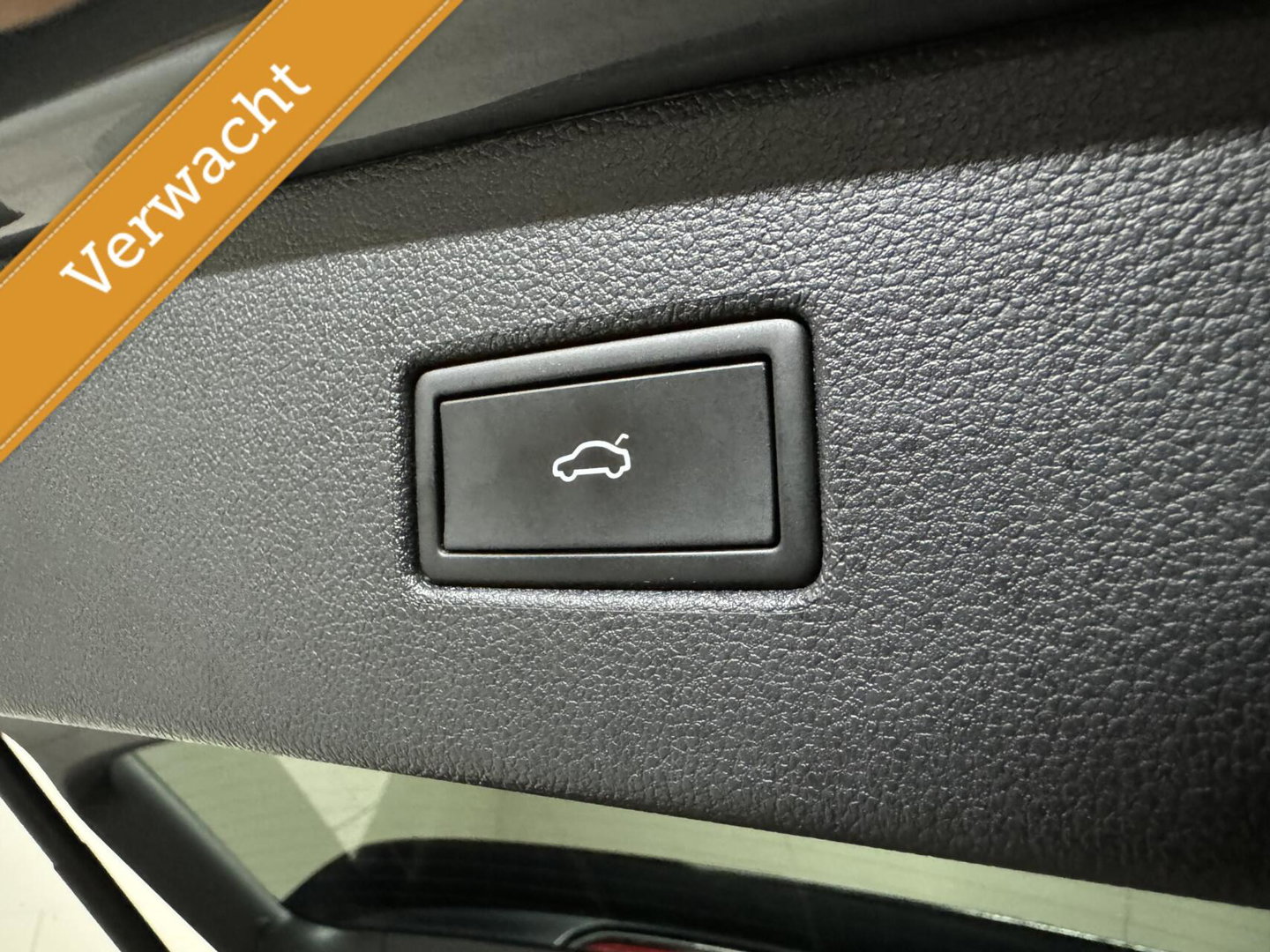 Volkswagen Tiguan 1.4 TSI eHybrid Black Style R-Line Pano Sfeer Camera NAP