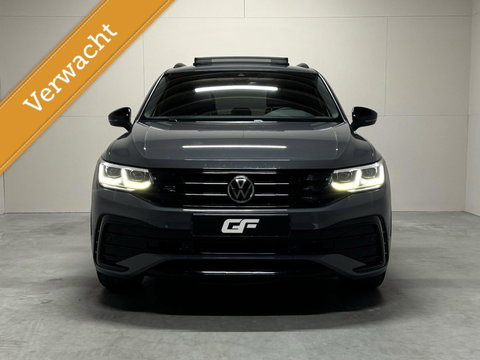 Volkswagen Tiguan 1.4 TSI eHybrid Black Style R-Line Pano Sfeer Camera NAP