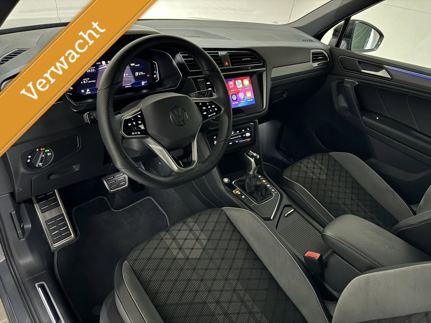 Volkswagen Tiguan 1.4 TSI eHybrid Black Style R-Line Pano Sfeer Camera NAP