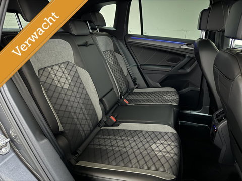 Volkswagen Tiguan 1.4 TSI eHybrid Black Style R-Line Pano Sfeer Camera NAP