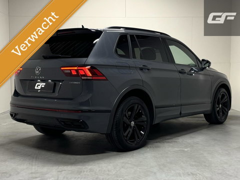 Volkswagen Tiguan 1.4 TSI eHybrid Black Style R-Line Pano Sfeer Camera NAP