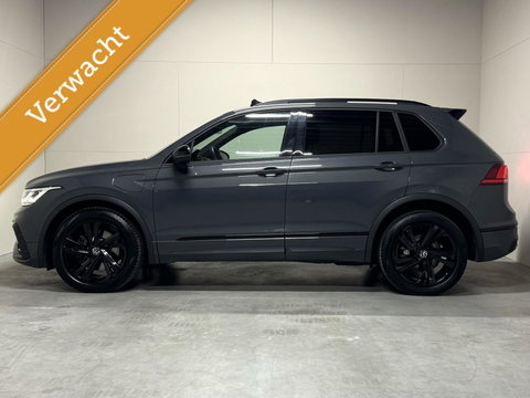 Volkswagen Tiguan 1.4 TSI eHybrid Black Style R-Line Pano Sfeer Camera NAP