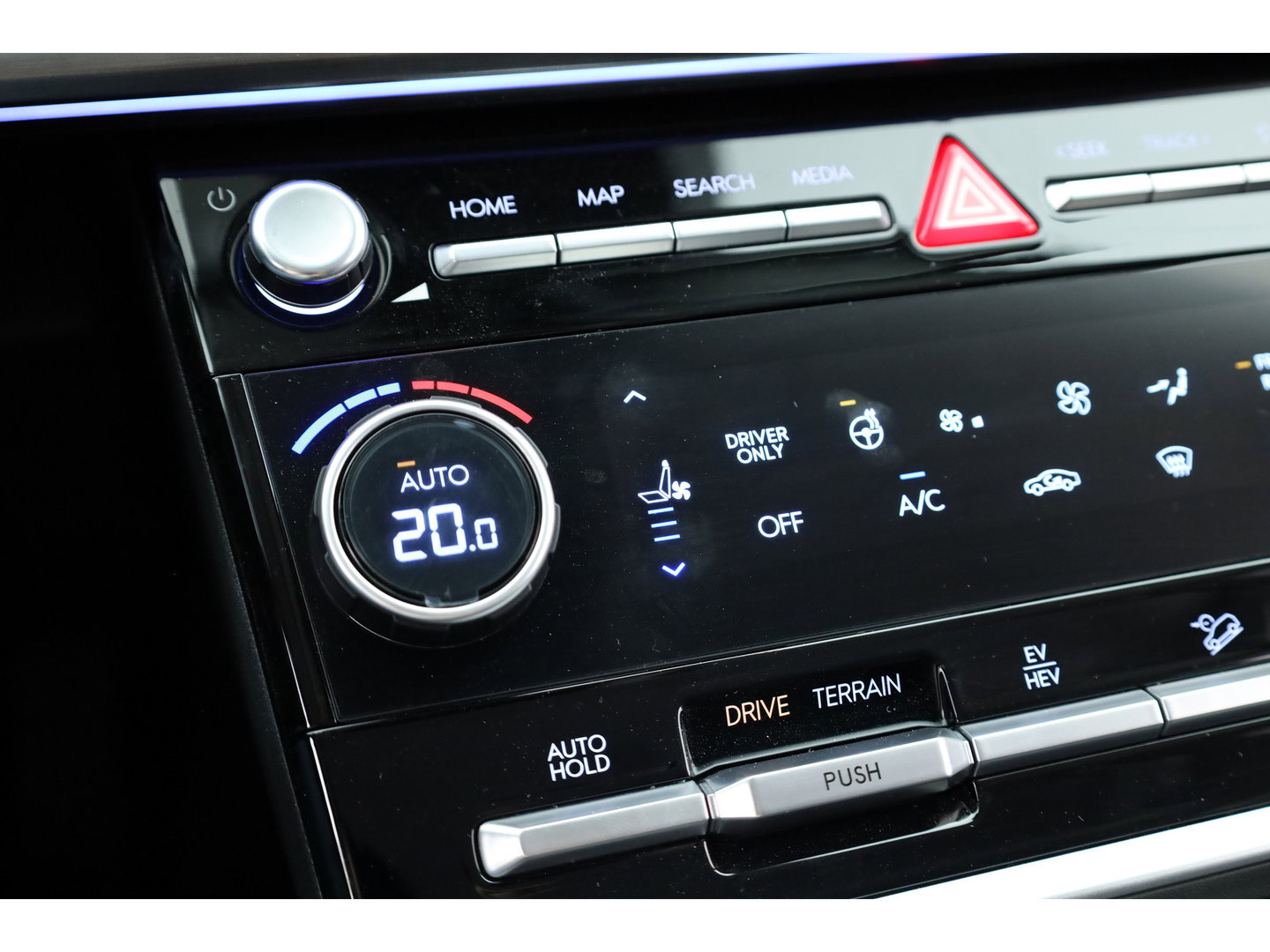 Hyundai Santa Fe 1.6 T-GDI PHEV Premium Plus 4WD 7p | Rijklaar! |  Adapt. Cruise | HUD | Memory | Stoelvent. | Bose | 360cam | Keyless | Stoel-Stuurverw.