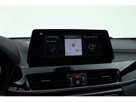BMW X2 xDrive20i M sport | High Executive | Rijklaar!! | HUD | Cruise | Navi + Apple CarPlay | Camera | Stoelverw. | Elek. Achterklep