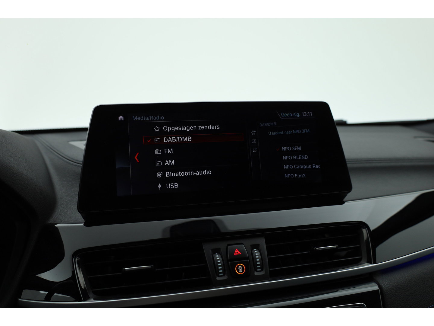 BMW X2 xDrive20i M sport | High Executive | Rijklaar!! | HUD | Cruise | Navi + Apple CarPlay | Camera | Stoelverw. | Elek. Achterklep
