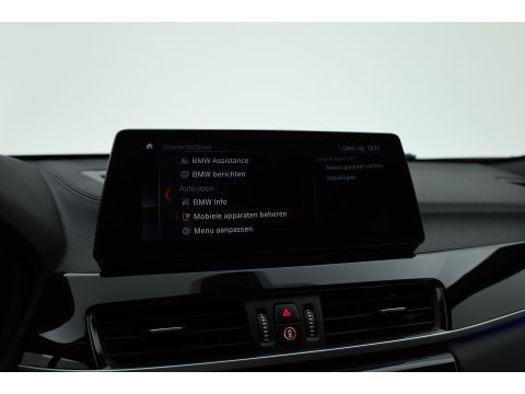 BMW X2 xDrive20i M sport | High Executive | Rijklaar!! | HUD | Cruise | Navi + Apple CarPlay | Camera | Stoelverw. | Elek. Achterklep