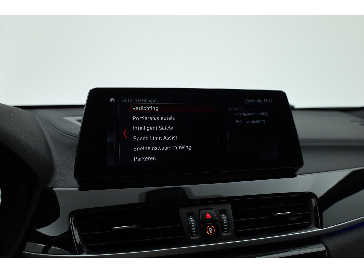 BMW X2 xDrive20i M sport | High Executive | Rijklaar!! | HUD | Cruise | Navi + Apple CarPlay | Camera | Stoelverw. | Elek. Achterklep