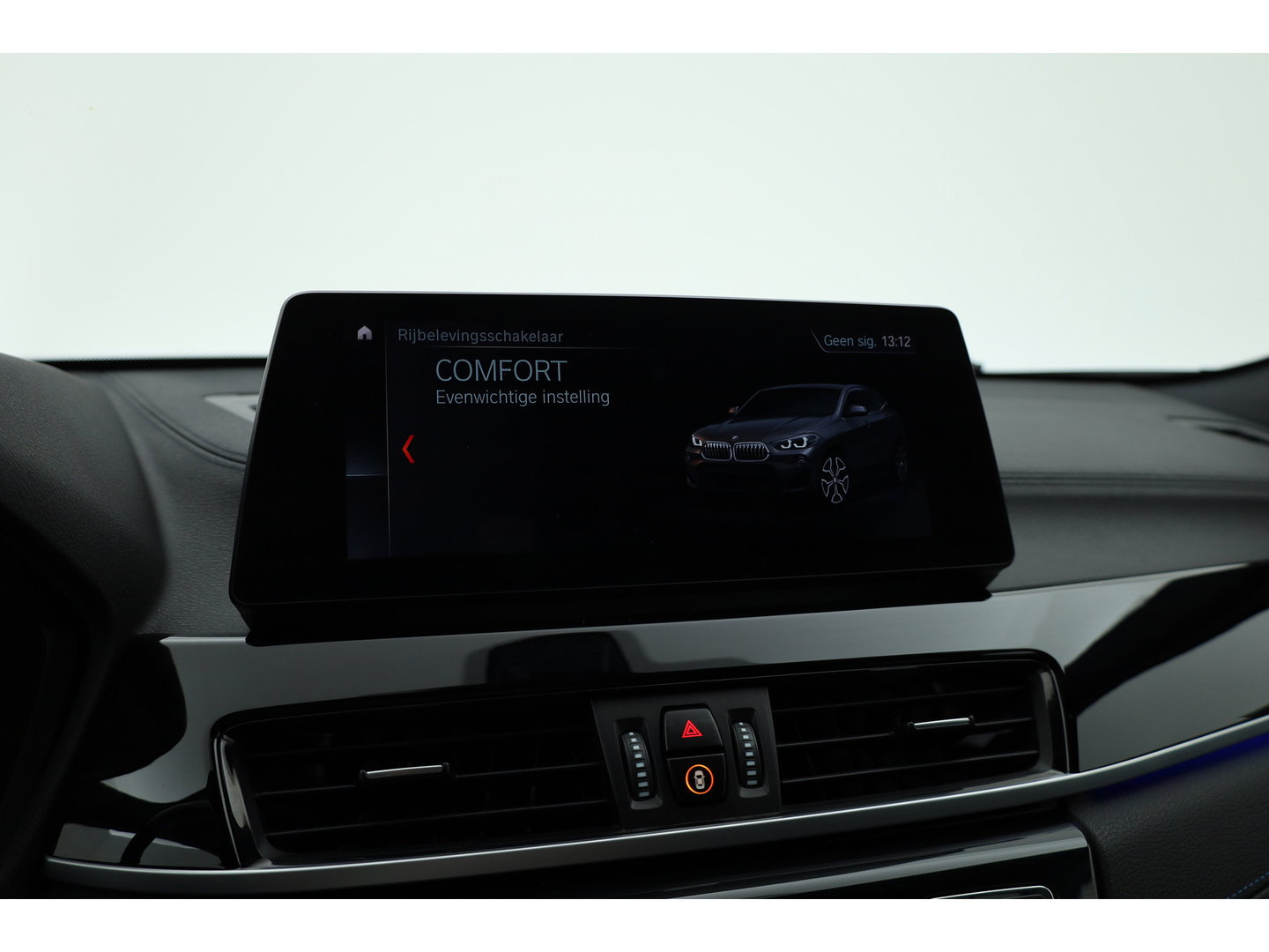 BMW X2 xDrive20i M sport | High Executive | Rijklaar!! | HUD | Cruise | Navi + Apple CarPlay | Camera | Stoelverw. | Elek. Achterklep