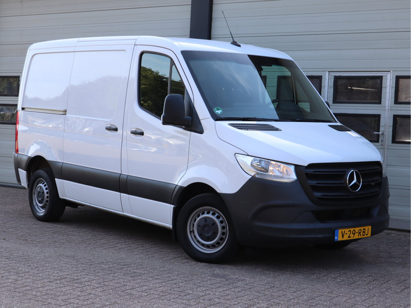 Mercedes-Benz Sprinter 211 CDI Euro 6 - L1H1 - MBUX - Camera - Standkachel