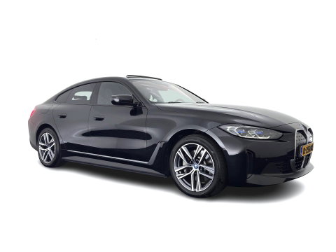 BMW i4 eDrive40 High Executive 84 kWh [3-Fase-11kW] {SoH-98%} (INCL.BTW) *PANO | HEAD-UP | LEATHER | LASER-LED | HARMAN/KARDON | HEATED-SPORTSEATS | WIDESCREEN-DIGI-COCKPIT | CAMERA | DAB+ | PRIVACY-GLASS | NAVI-FULLMAP | ECC | PDC | 18''ALU*