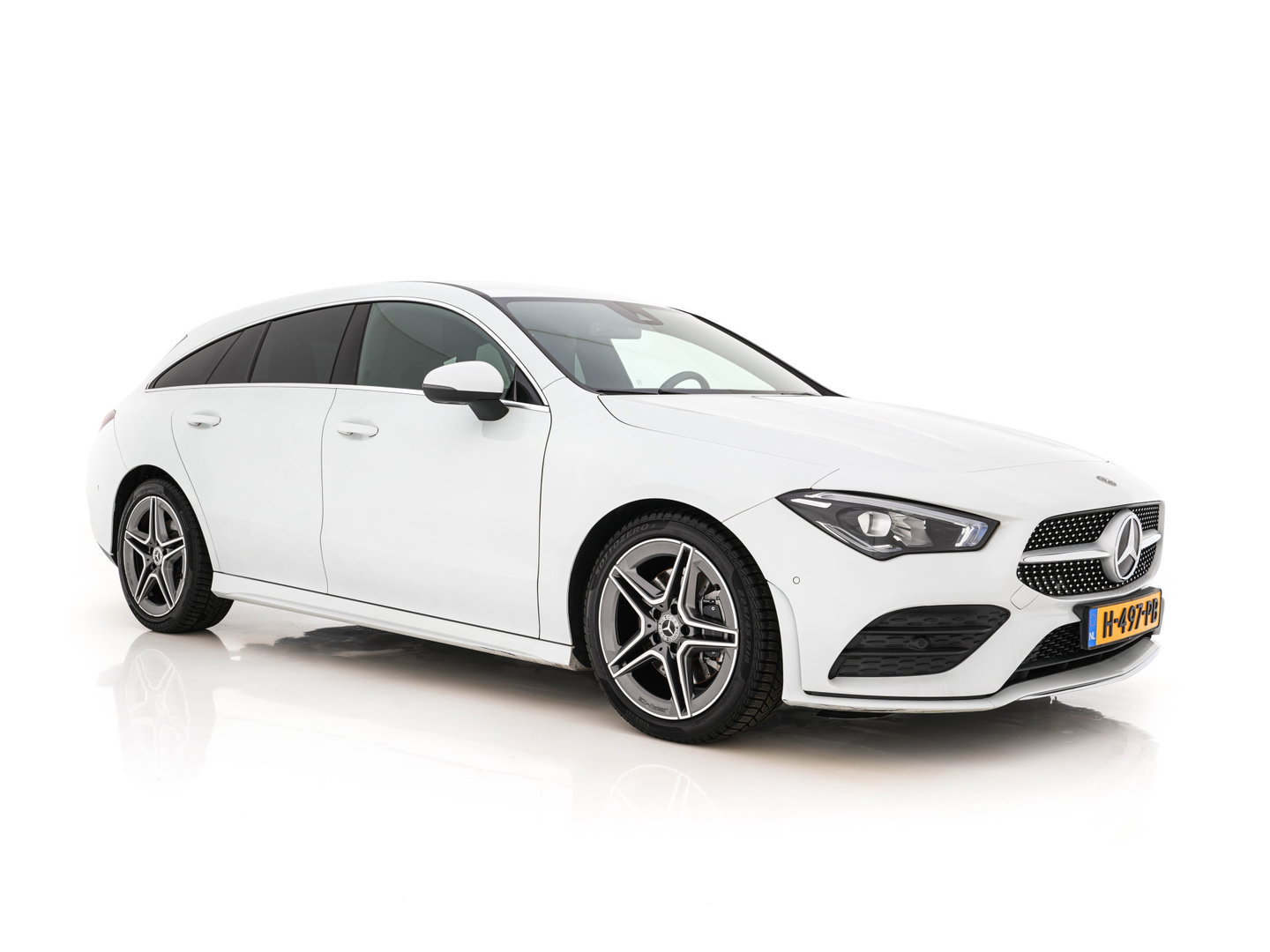 Mercedes-Benz CLA-Klasse Shooting Brake 200 AMG-Sportpack Business Solution (INCL-BTW) Aut. *LEATHER-MICROFIBRE | FULL-LED | HEATED-SPORTSEATS | DIGI-COCKPIT | DAB+ | NAVI-FULLMAP | CAMERA | PRIVACYGLASS | SHIFTPADDLES | 18''ALU*