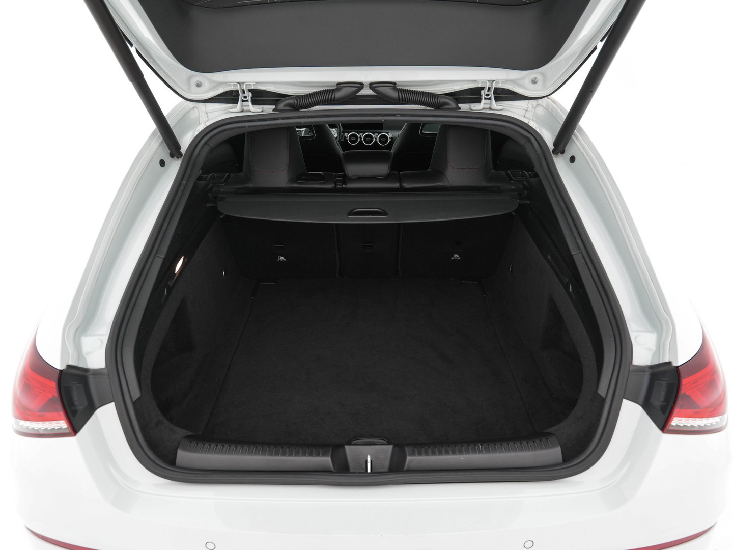 Mercedes-Benz CLA-Klasse Shooting Brake 200 AMG-Sportpack Business Solution (INCL-BTW) Aut. *LEATHER-MICROFIBRE | FULL-LED | HEATED-SPORTSEATS | DIGI-COCKPIT | DAB+ | NAVI-FULLMAP | CAMERA | PRIVACYGLASS | SHIFTPADDLES | 18''ALU*