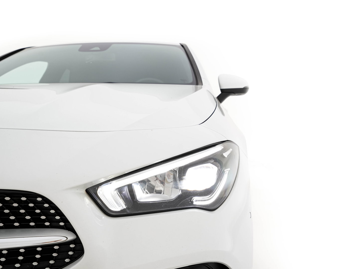 Mercedes-Benz CLA-Klasse Shooting Brake 200 AMG-Sportpack Business Solution (INCL-BTW) Aut. *LEATHER-MICROFIBRE | FULL-LED | HEATED-SPORTSEATS | DIGI-COCKPIT | DAB+ | NAVI-FULLMAP | CAMERA | PRIVACYGLASS | SHIFTPADDLES | 18''ALU*