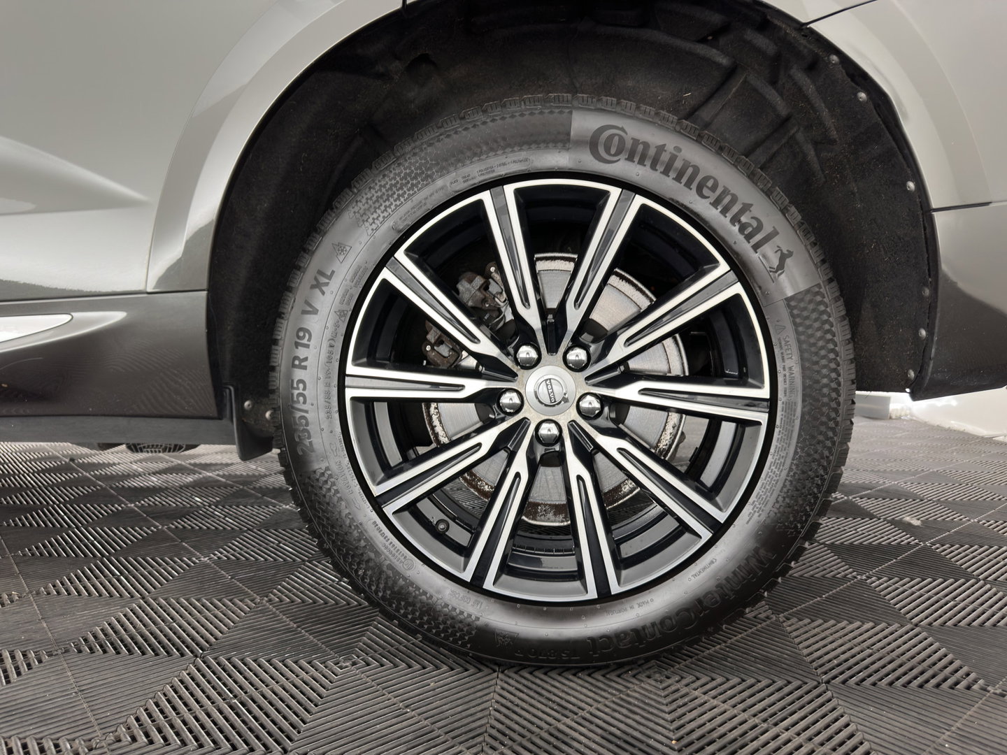 Volvo XC60 2.0 T8 Twin Engine AWD Inscription (Plug-in) *PANO | LEATHER | FULL-LED | MEMORY-PACK | BLINDSPOT | DIGI-COCKPIT | HEATED-COMFORTSEATS | CAMERA | NAVI-FULLMAP | ECC | PDC | TOWBAR | 19''ALU *