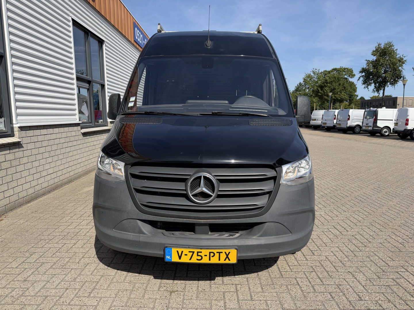 Mercedes-Benz Sprinter 315 1.9 CDI L2H2 RWD Functional / vaste prijs rijklaar € 27.950 ex btw / euro 6 / bpm vrij / imperial + trap / ingerichte laadruimte / lease vanaf € 456