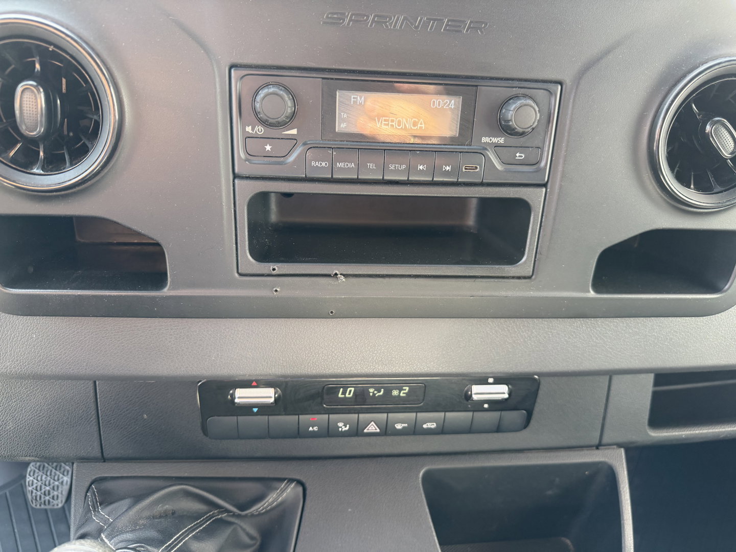 Mercedes-Benz Sprinter 315 1.9 CDI L2H2 RWD Functional / vaste prijs rijklaar € 27.950 ex btw / euro 6 / bpm vrij / imperial + trap / ingerichte laadruimte / lease vanaf € 456