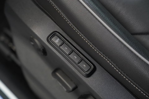 Volkswagen Tiguan 1.4 TSI eHybrid R-Line Business+ 360 Camera Head-Up Blindspot Leder (24 Maanden garantie* (Vraag naar de voorwaarden)
