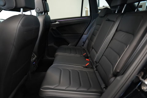 Volkswagen Tiguan 1.4 TSI eHybrid R-Line Business+ 360 Camera Head-Up Blindspot Leder (24 Maanden garantie* (Vraag naar de voorwaarden)