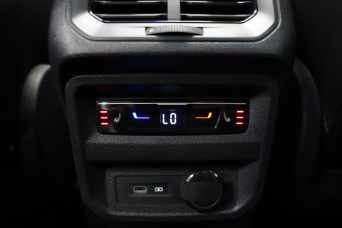 Volkswagen Tiguan 1.4 TSI eHybrid R-Line Business+ 360 Camera Head-Up Blindspot Leder (24 Maanden garantie* (Vraag naar de voorwaarden)