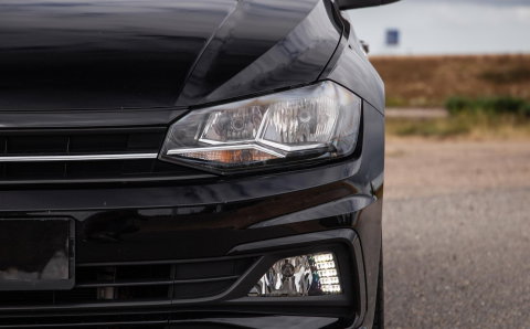 Volkswagen Polo 1.0 TSI Highline R-LINE / CARPLAY / NAVI / ZWART / 5 DEURS