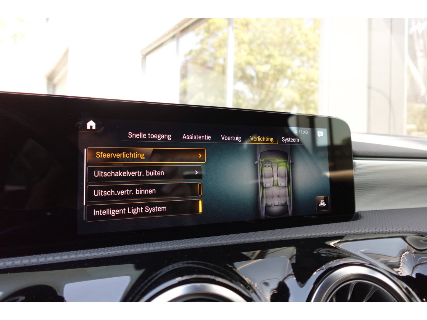 Mercedes-Benz A-Klasse 250 e Business Solution AMG PANO HUD CAM