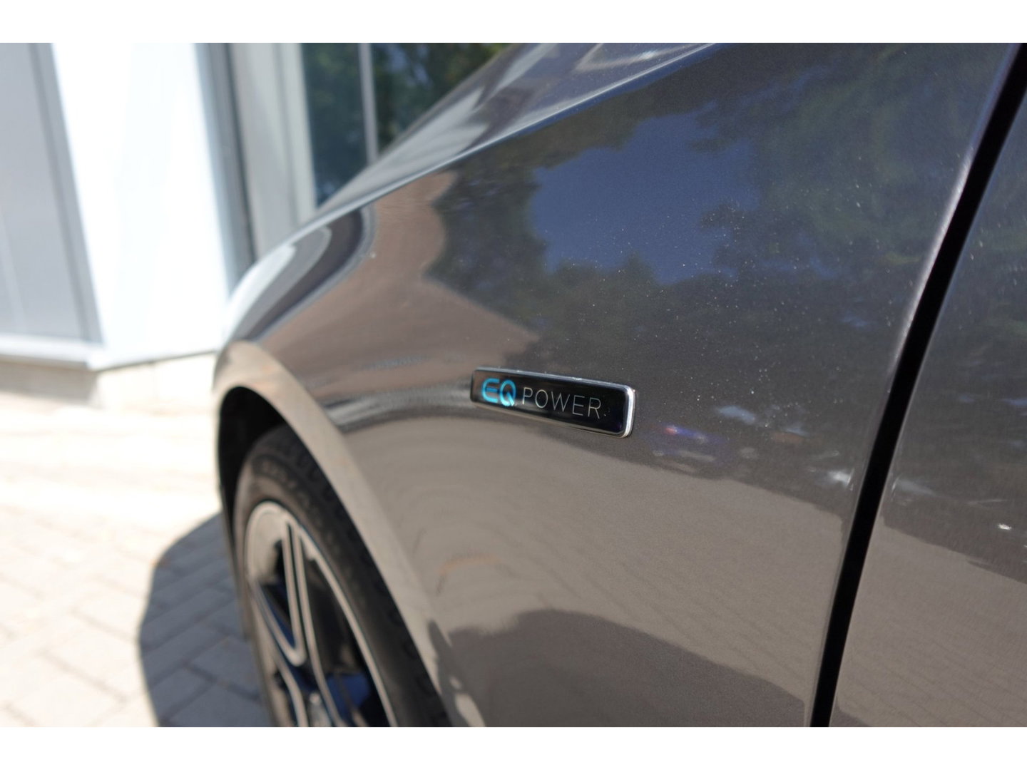 Mercedes-Benz A-Klasse 250 e Business Solution AMG PANO HUD CAM