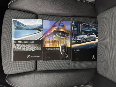 Mercedes-Benz A-Klasse 180 d Business Solution Aut. *LEATHER-FABRIC | NAVI-FULLMAP | CAMERA | AIRCO | CRUISE | TOWBAR | 16''ALU*