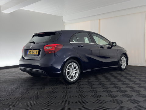 Mercedes-Benz A-Klasse 180 d Business Solution Aut. *LEATHER-FABRIC | NAVI-FULLMAP | CAMERA | AIRCO | CRUISE | TOWBAR | 16''ALU*