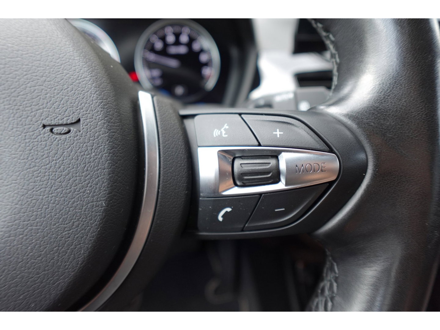 BMW X1 XDrive25e High Executive PANO KEYLESS CAM
