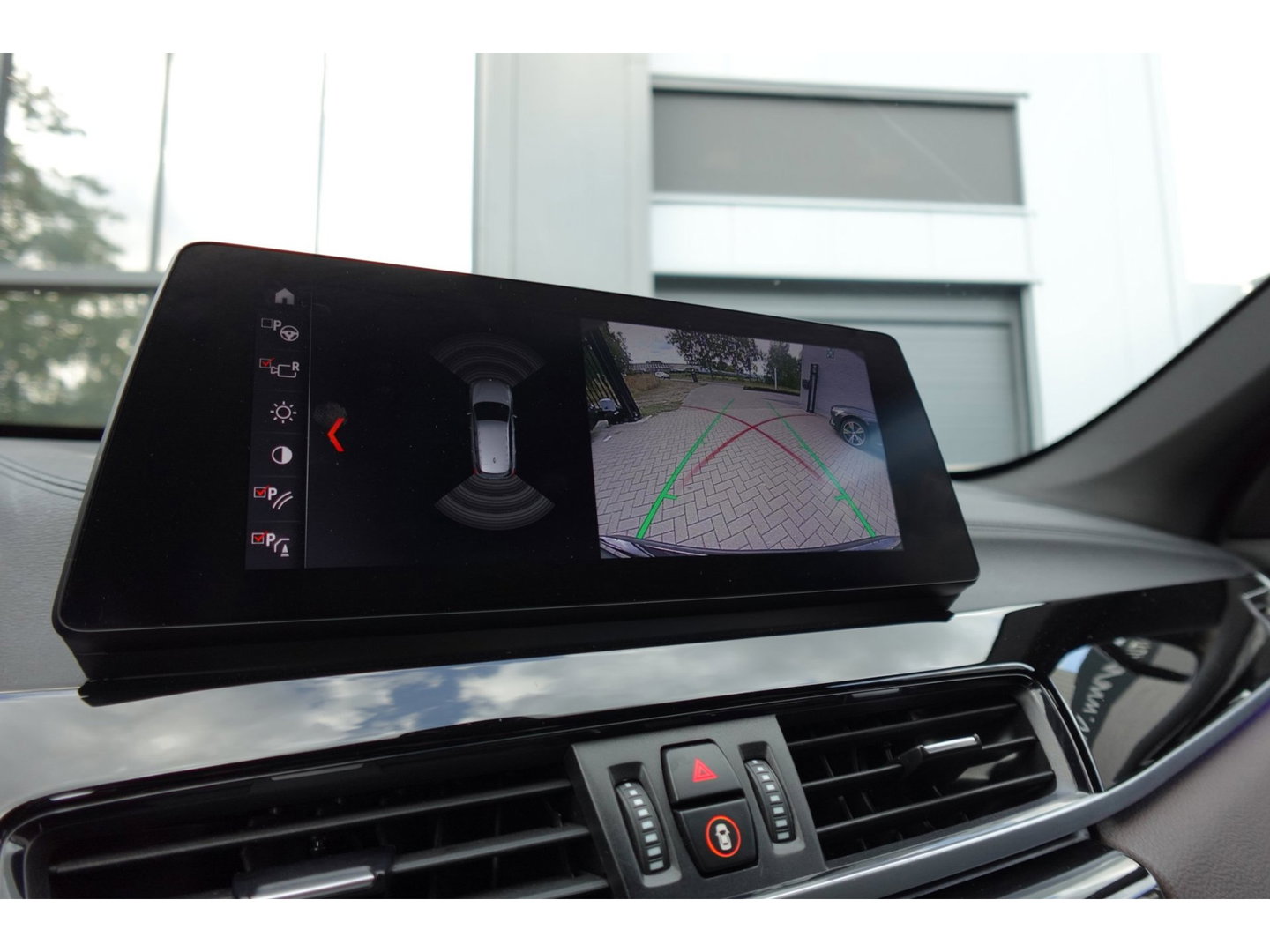 BMW X1 XDrive25e High Executive PANO KEYLESS CAM