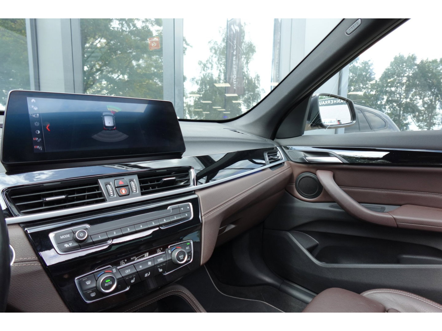 BMW X1 XDrive25e High Executive PANO KEYLESS CAM