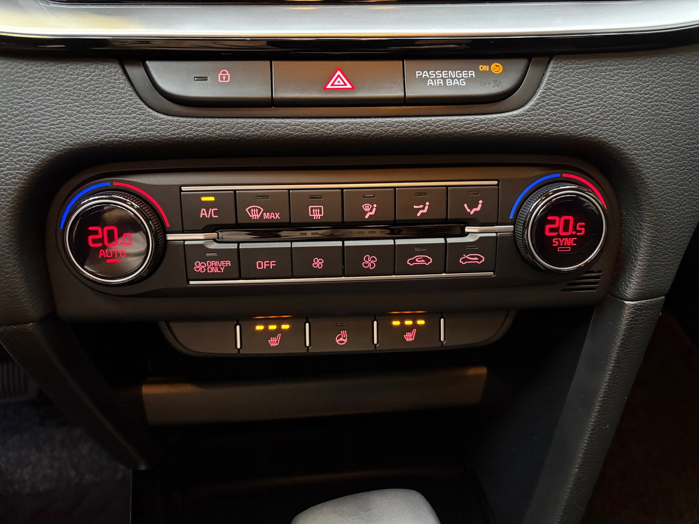 Kia Xceed 1.6 GDi PHEV DynamicPlusLine Stoel/stuur verwarming Keyless Carplay LM