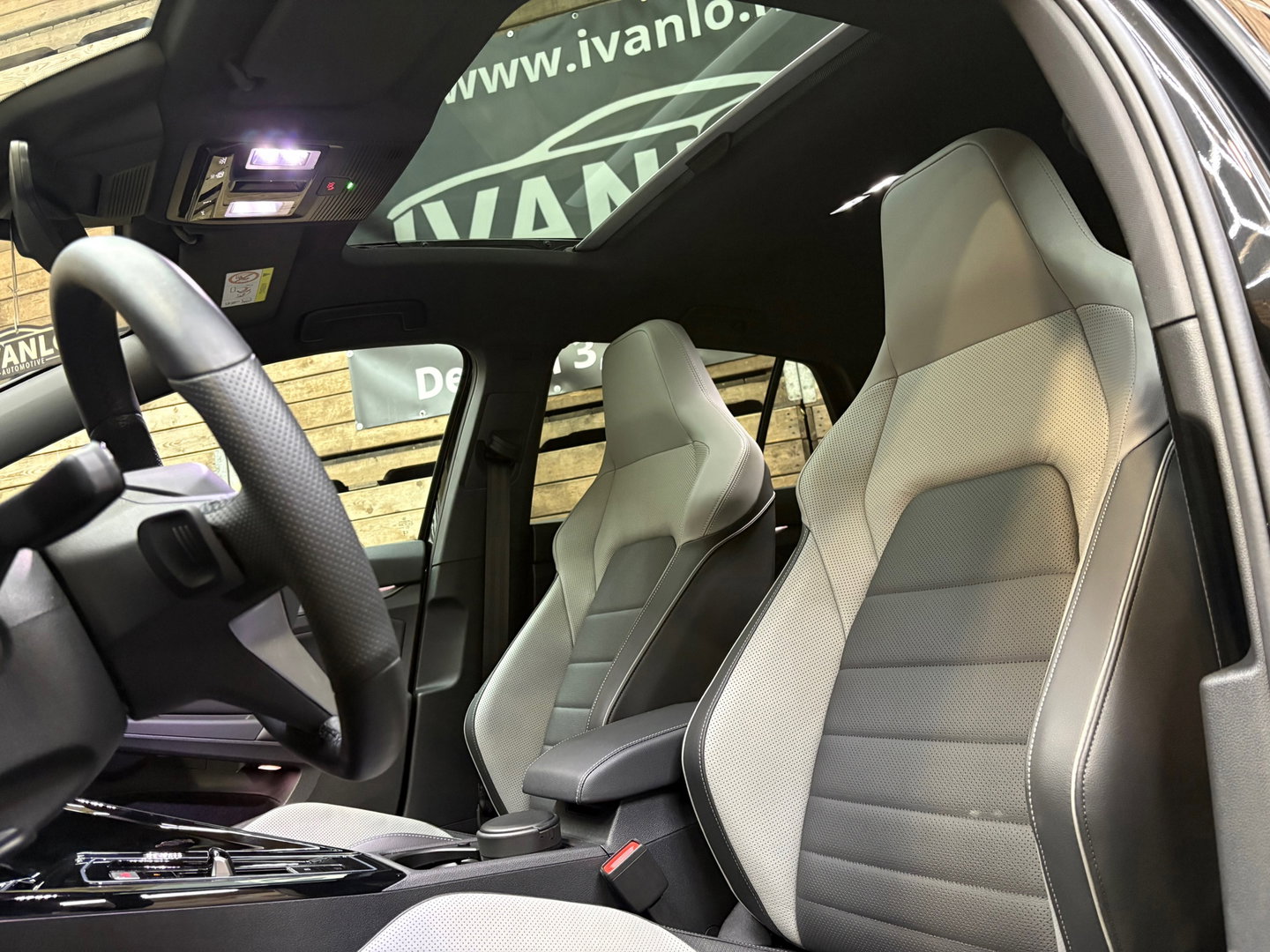 Volkswagen Golf 1.5 eHybrid GTE Leder "vienna"Led IQ Lights Pano Trekhaak HUD 17"LM