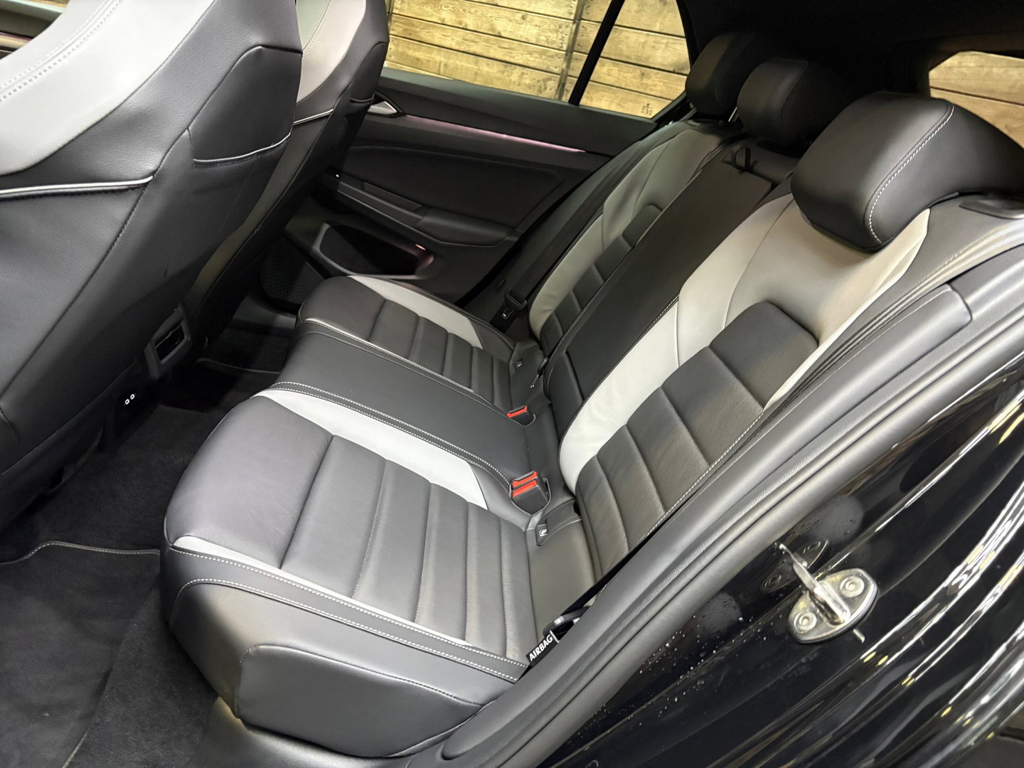 Volkswagen Golf 1.5 eHybrid GTE Leder "vienna"Led IQ Lights Pano Trekhaak HUD 17"LM