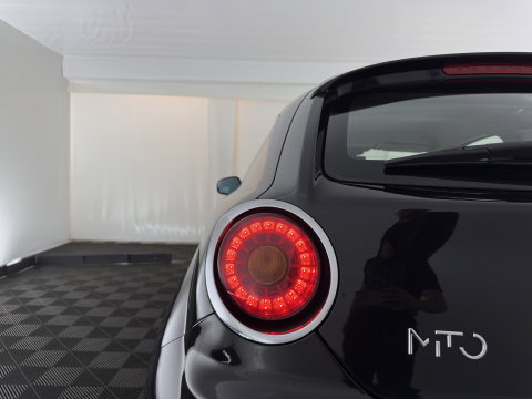 Alfa Romeo MiTo 1.3 JTDm ECO Distinctive *LEATHER | SPORT-SEATS | ECC | PDC | CRUISE | 16''ALU*